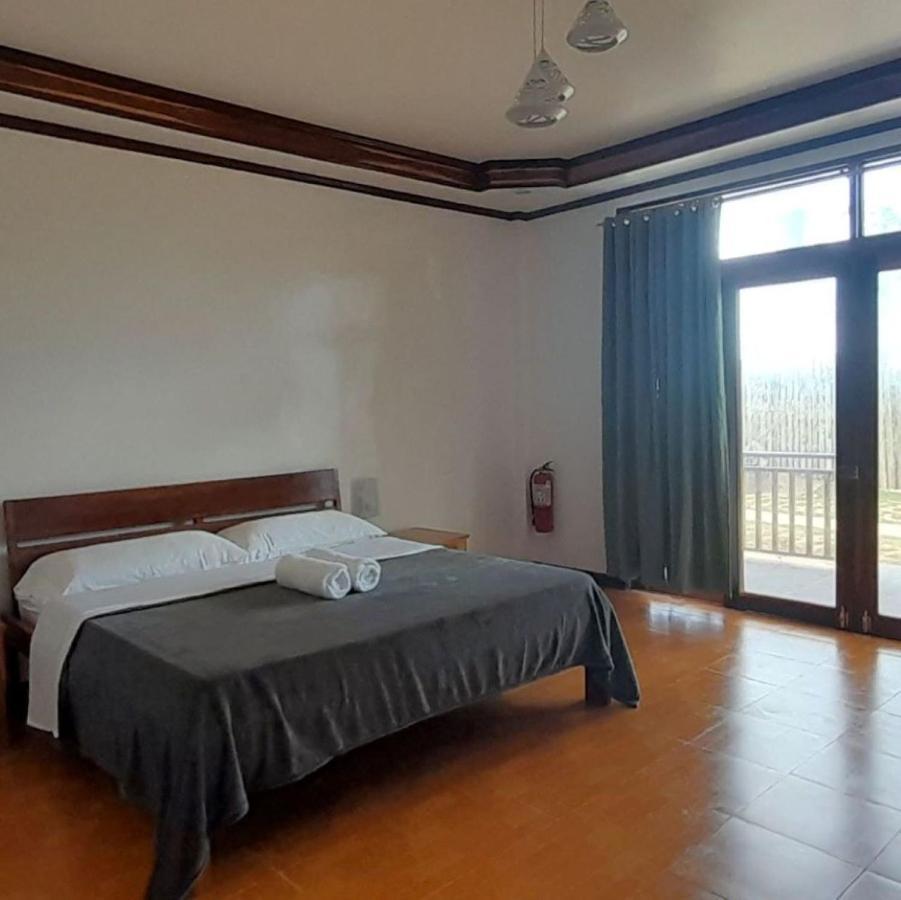Takbo Beach Resort General Luna  Ngoại thất bức ảnh